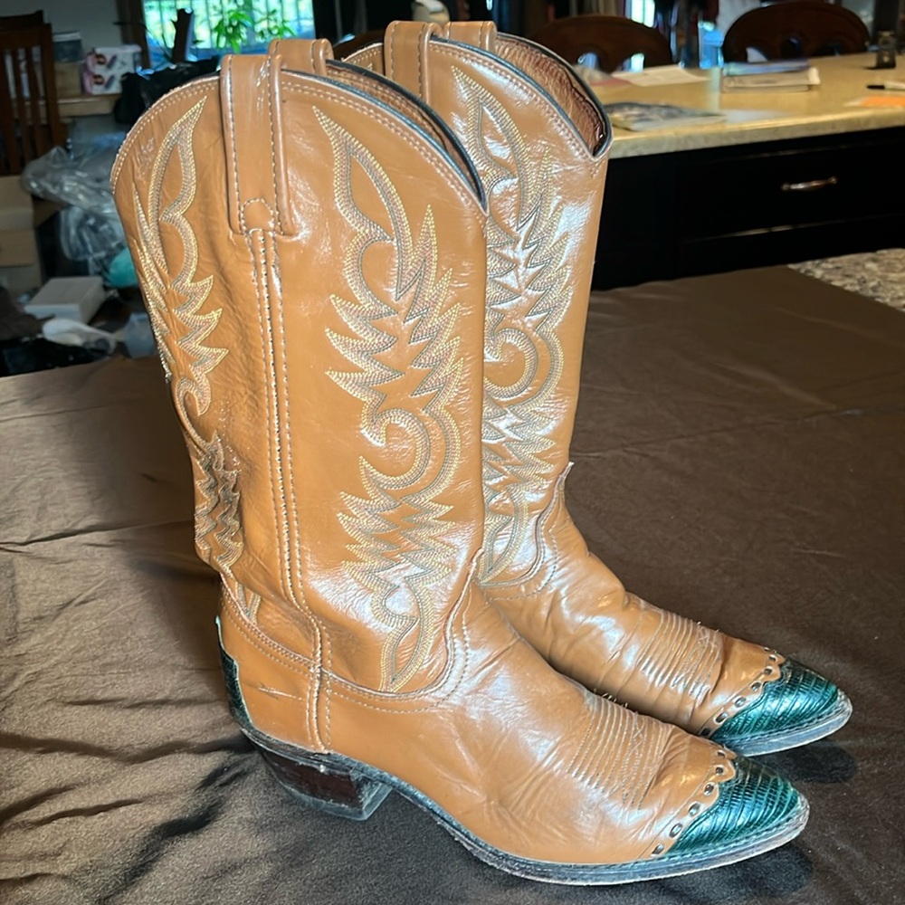 Vintage Women’s Dan Post Cowboy Boots